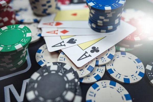 App home screen showing slots and live table